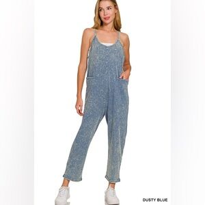 Zenana WASHED SPAGHETTI STRAPS OVERALLS WITH POCKETS
